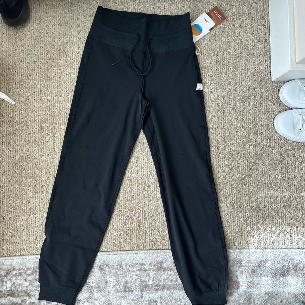 Vuori Daily Jogger
